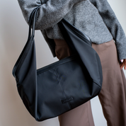 VICTORIA Grand sac porté épaule souple en nylon - Noir
