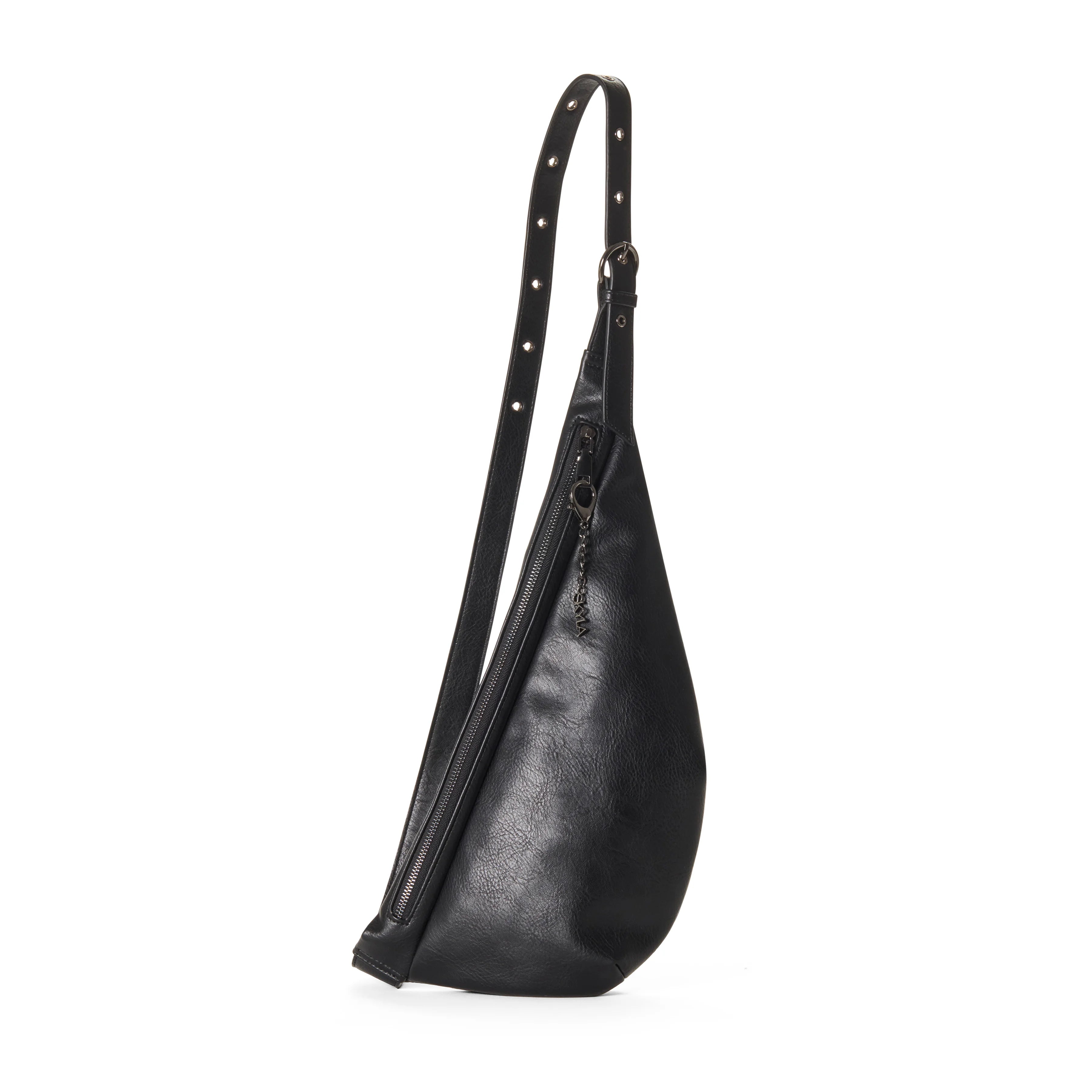 EVE_BLACK_F_0128.webp