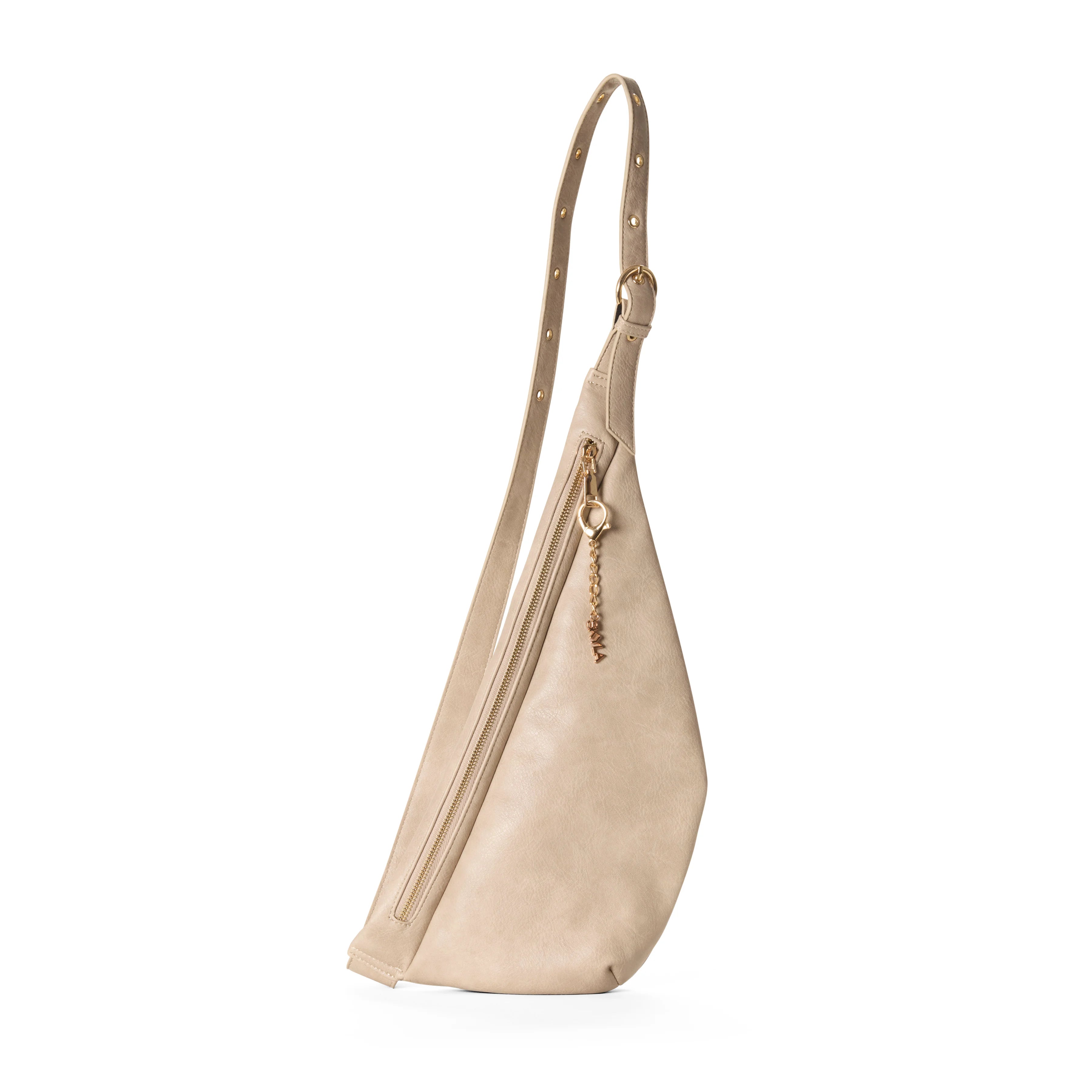 EVE_SAND_F_0117.webp