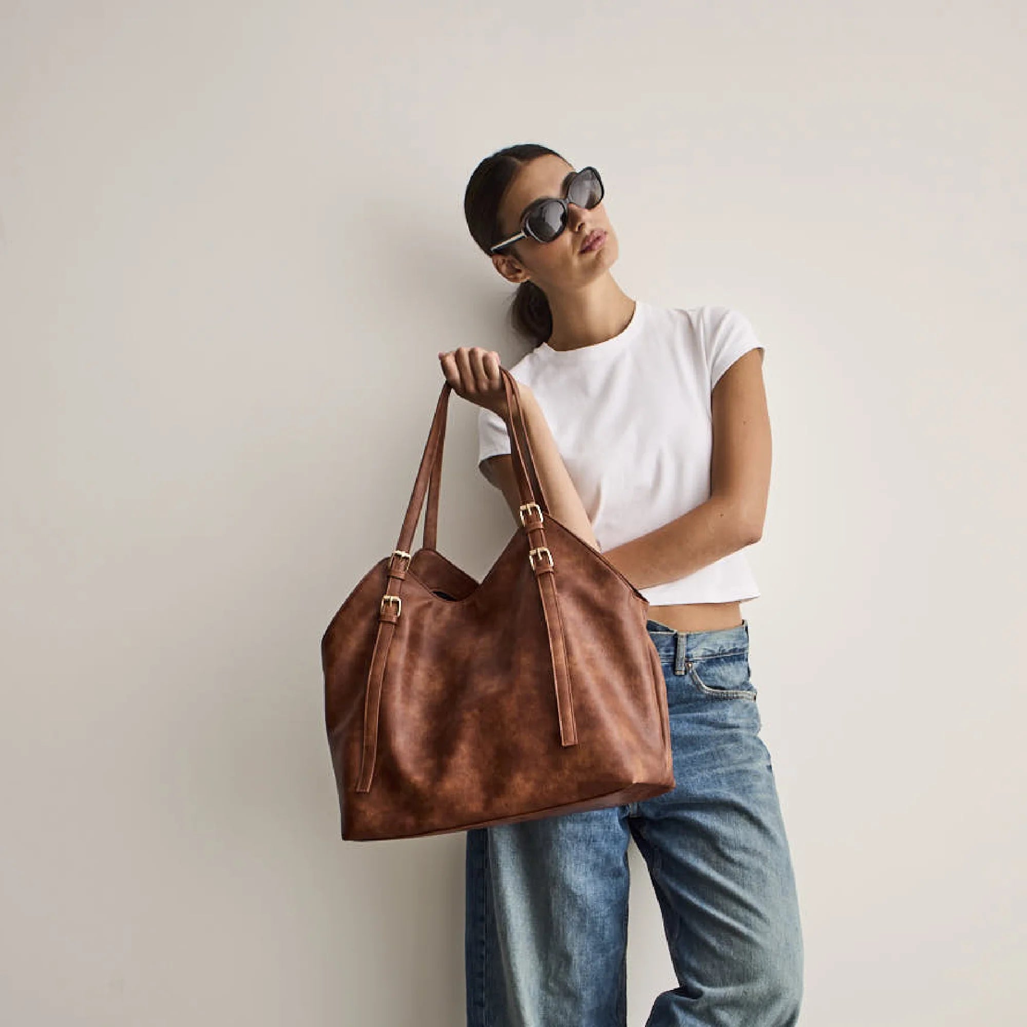 basia-tote-cognac-a.webp