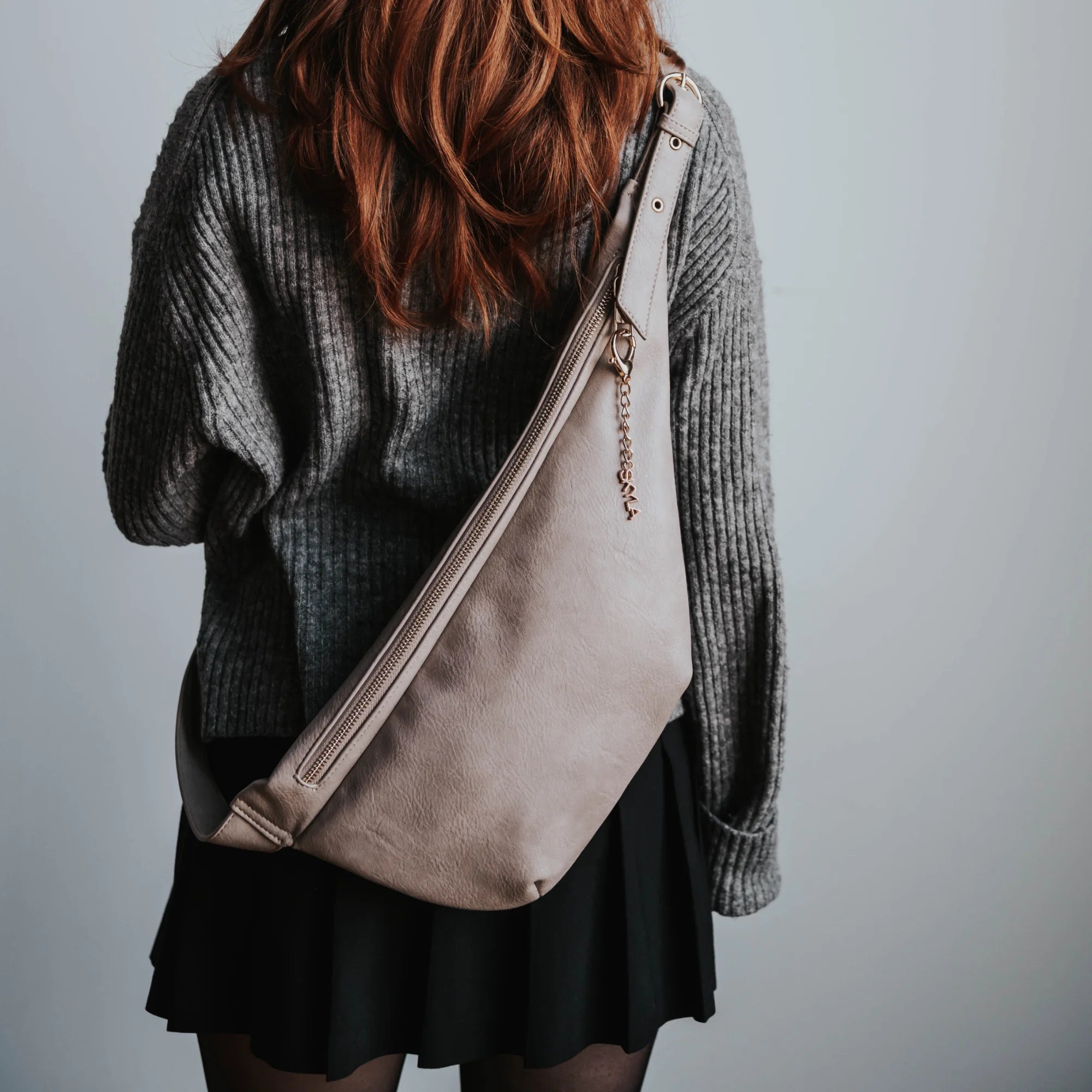 eve-belt-bag-sand_b.webp