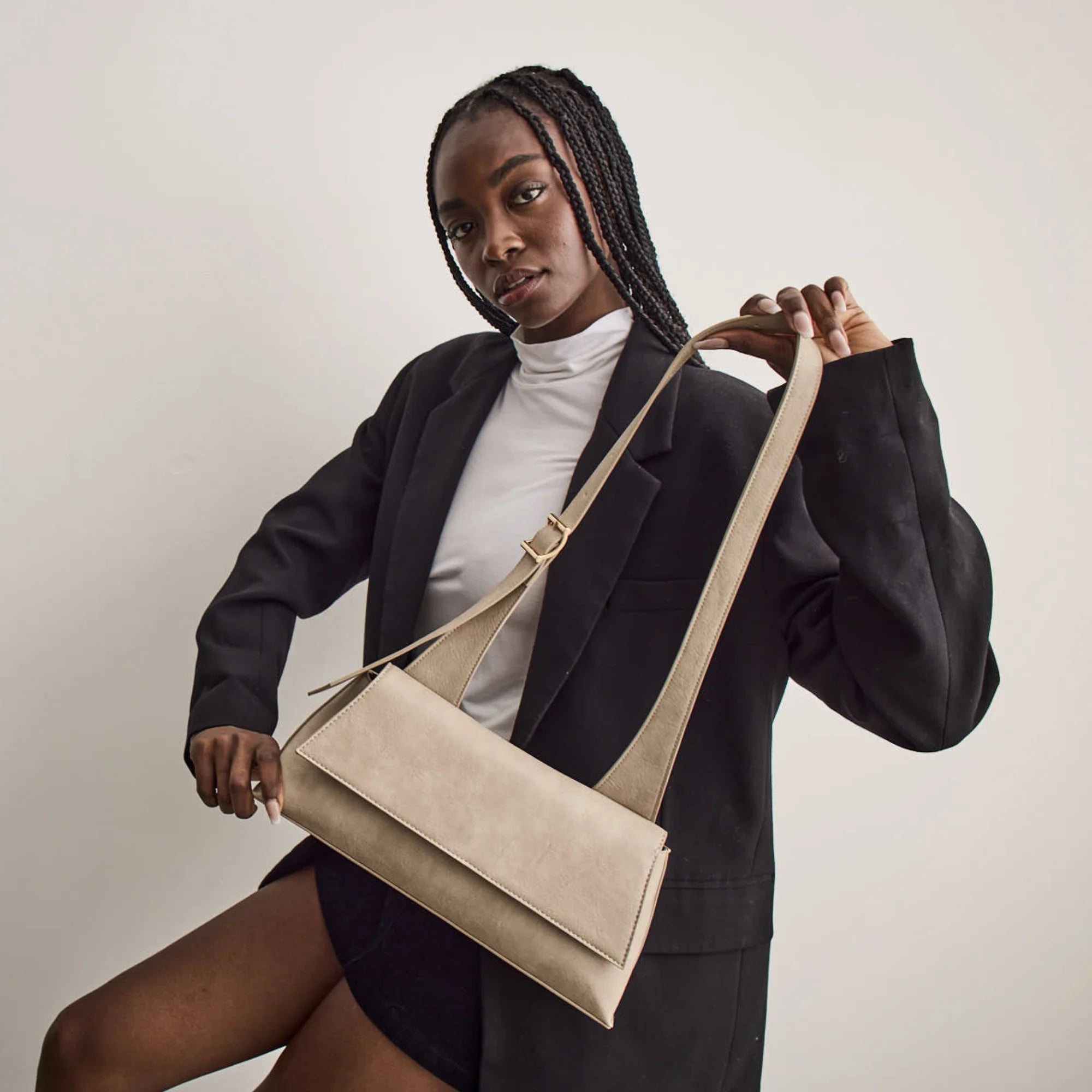 sofia-shoulder-bag-sand-b.webp